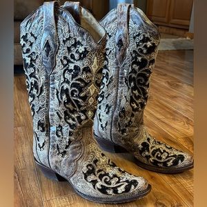 Women’s corral boots